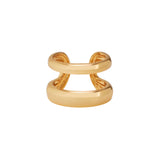 Bague à double anneau ajustable au design pur et rond. Élégante et polyvalente, elle s'adapte à toutes les occasions, qu'elles soient décontractées ou formelles. Ajoutez une touche d'élégance intemporelle à votre style quotidien avec cette pièce incontournable.