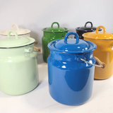 Cruche en émail d'Ukraine