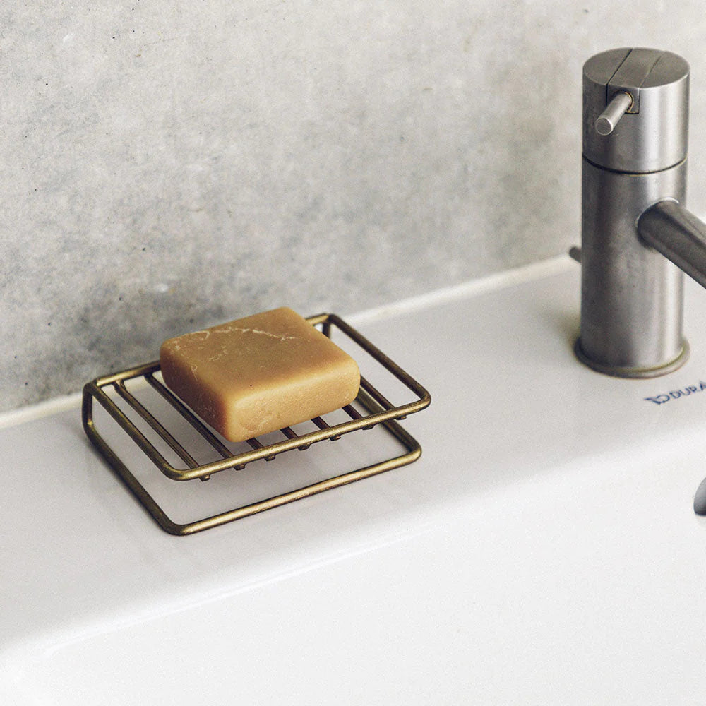 Porte savon en laiton Les choses simples - décoration de salle de bain