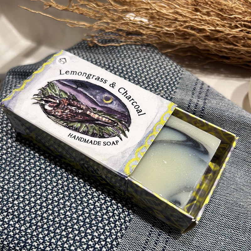 Mahatsara - soin du corps - savon solide africain Lemongrass & Charcoal