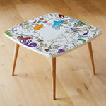 Décoration enfant, table de coloriage drôle de bouilles