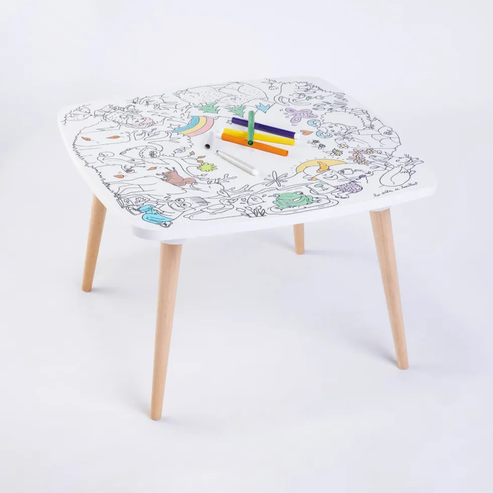 Décoration enfant, table de coloriage drôle de bouilles