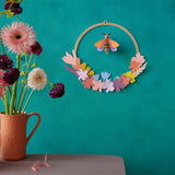 couronne de fleurs en carton recyclé - studio roof