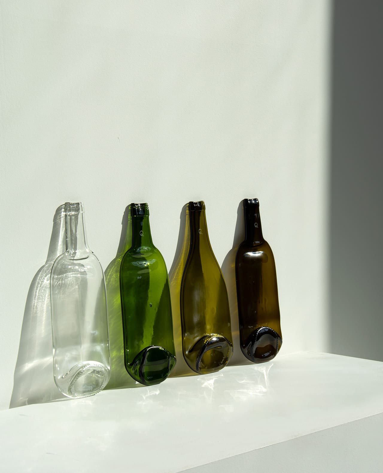 Planche bouteille Q de Bouteilles - Décoration