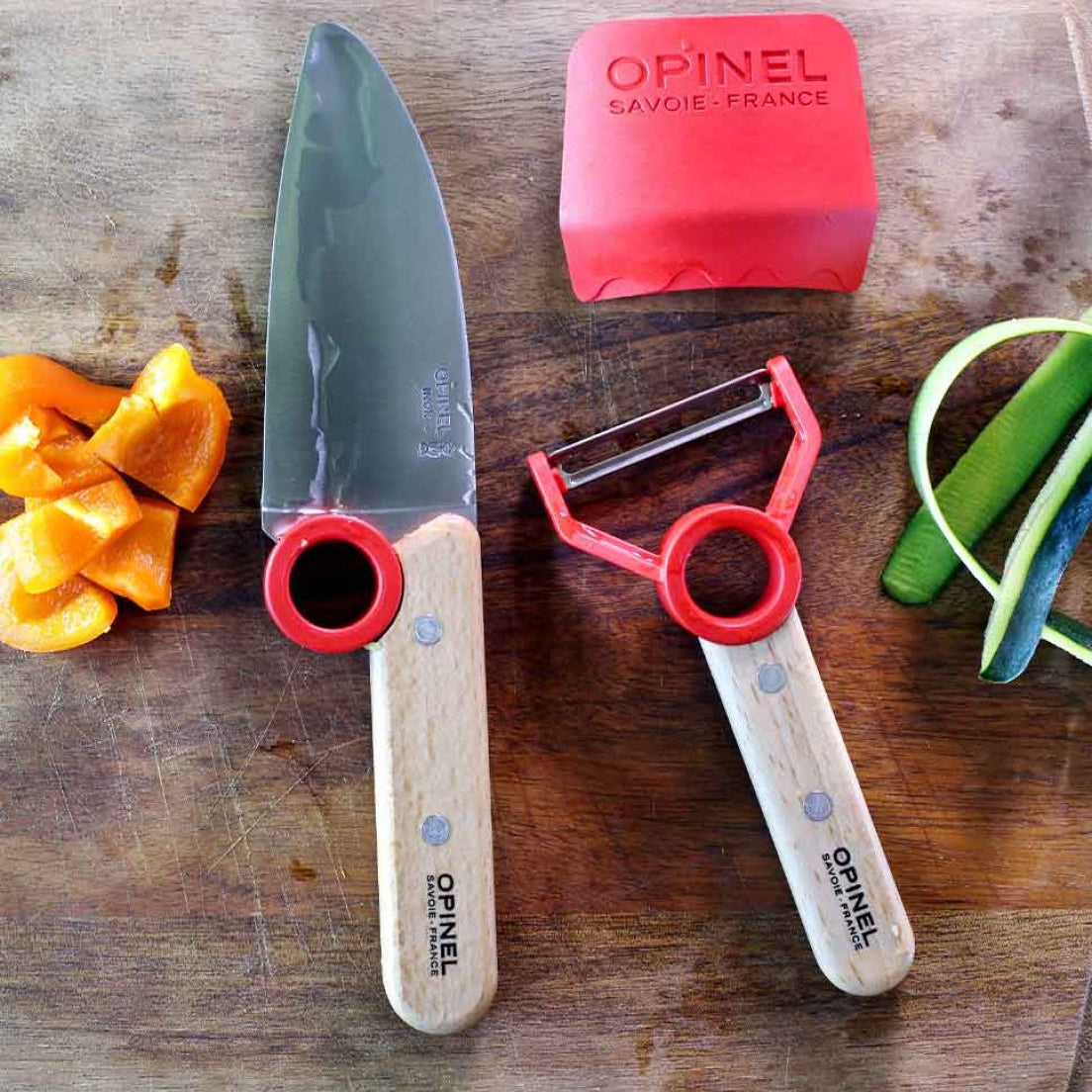 opinel, coffret petit chef pour apprendre la cuisine aux enfants, couteau et éplucheur pour enfant + protège doigt rouge
