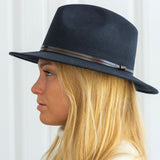 Chapeau feutre - lien cuir