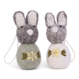 2 petits lapins gris