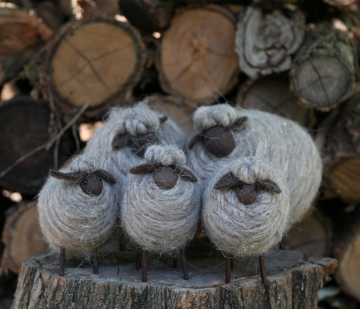 Décoration - mouton en laine 