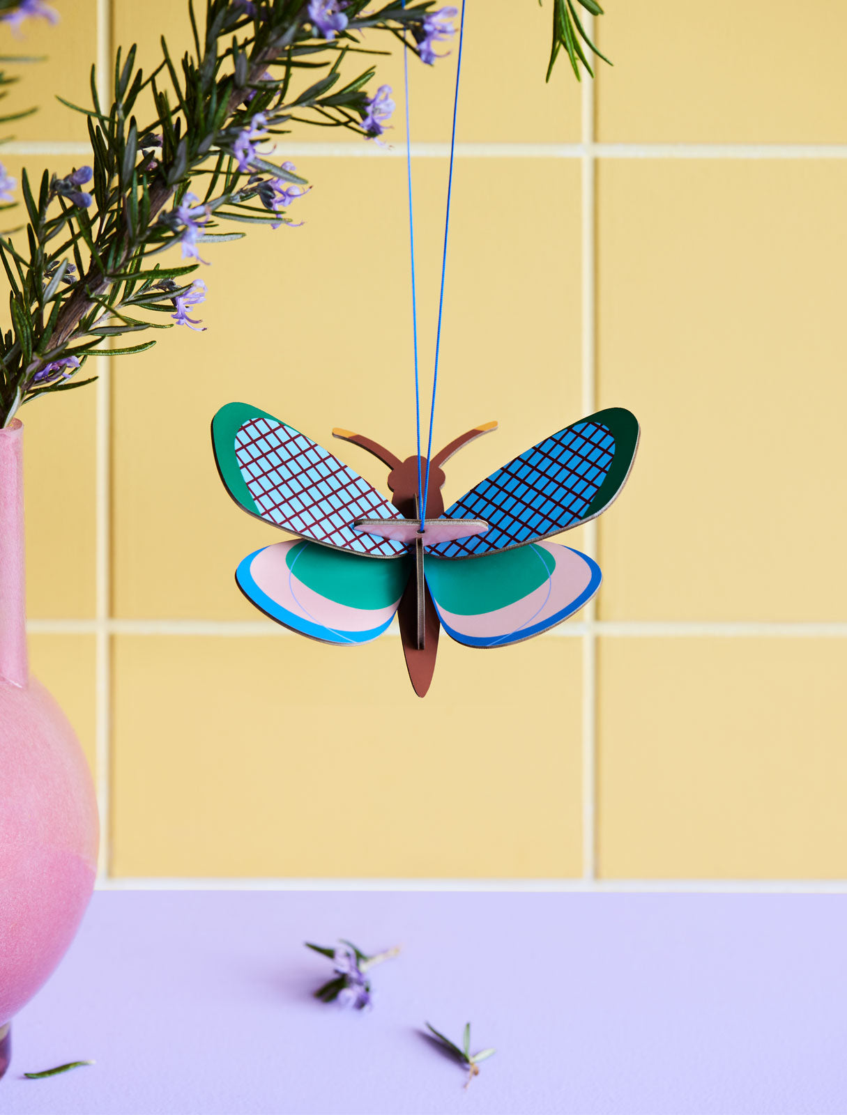 Lucky charm grid butterfly - décoration en carton recyclé - studio roof