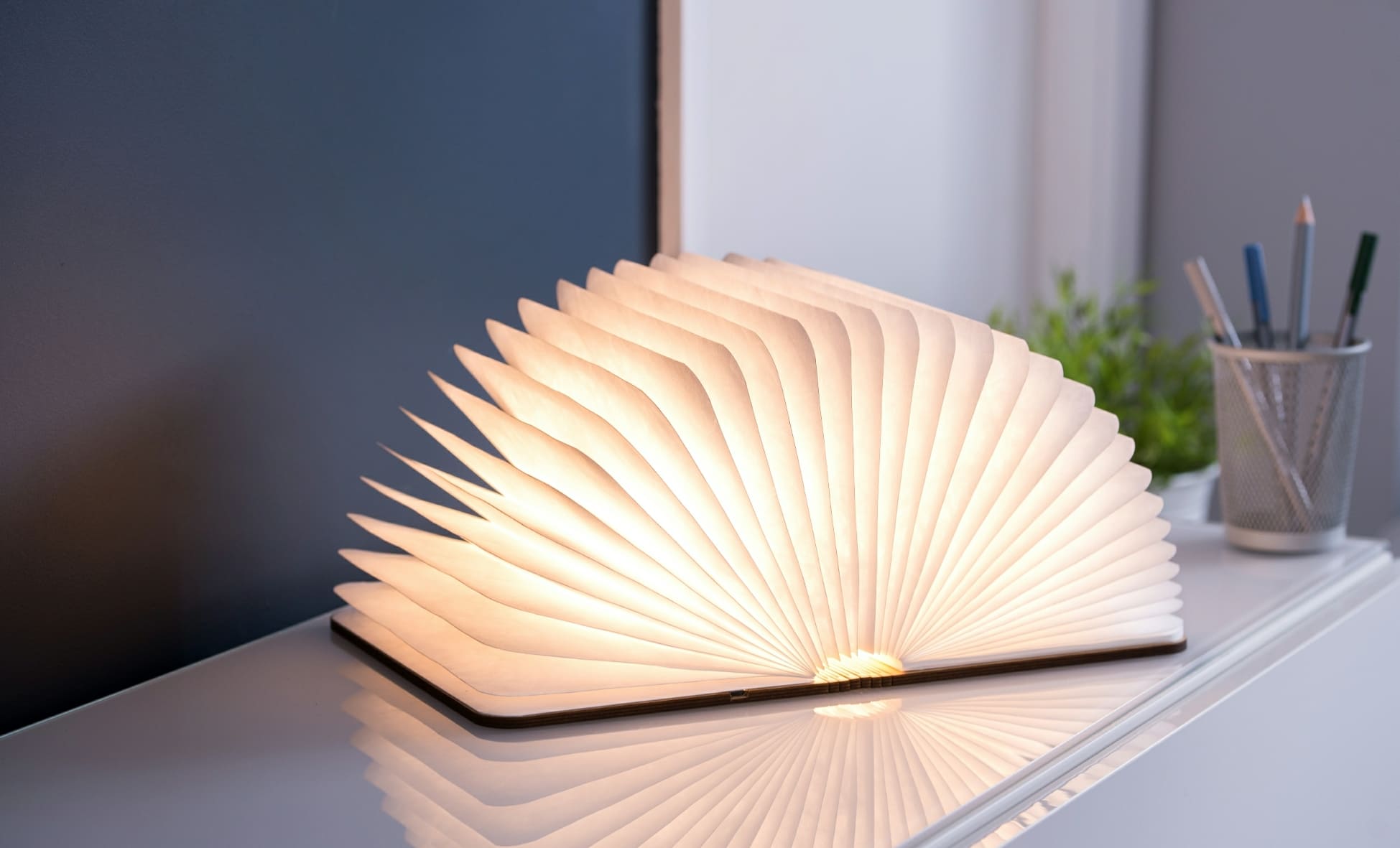 Lampe smart book Gingko 