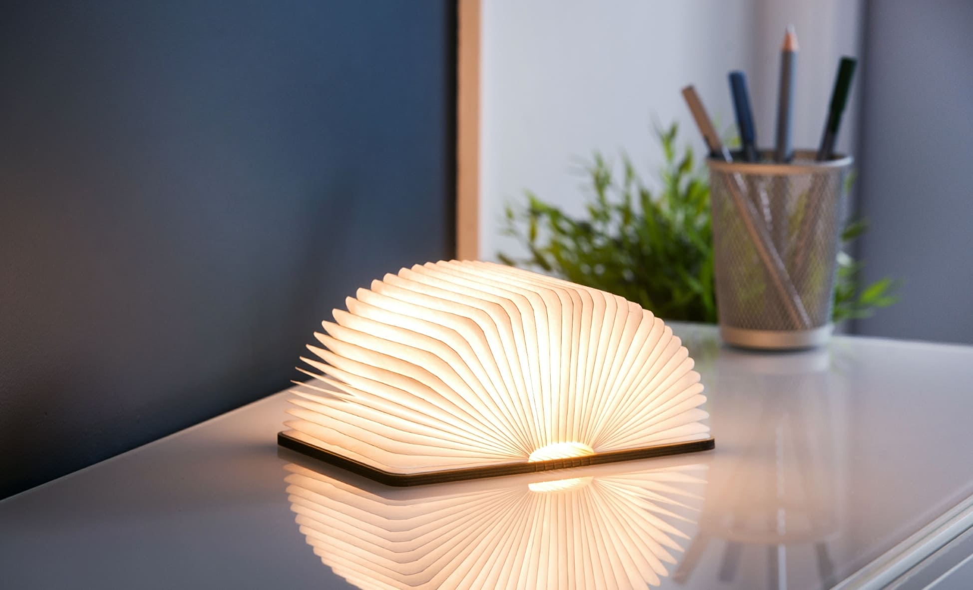 Lampe smart book Gingko 