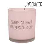 Bougie rose my flame avec inscription "sisters at heart partners in crime"