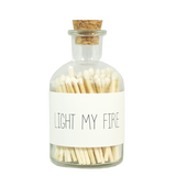 Allumettes blanches dans un joli bocal en verre "light my fire" à recycler en mini vase