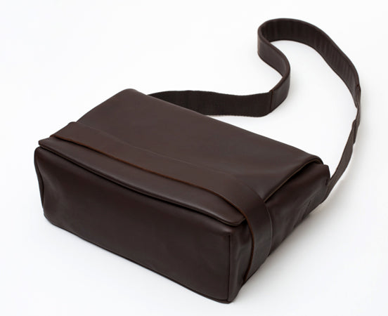 “Messenger” leather shoulder bag